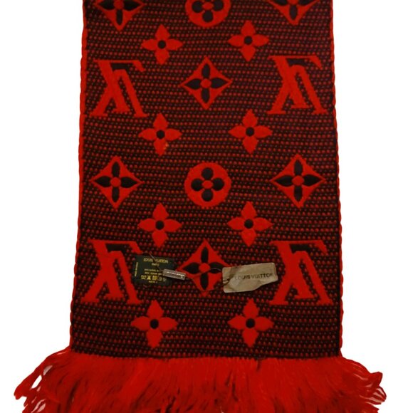 LOUIS VUITTON LV Classic Luxury Vintage Red Black Wool & Silk Monogram Scarf - Picture 8 of 15
